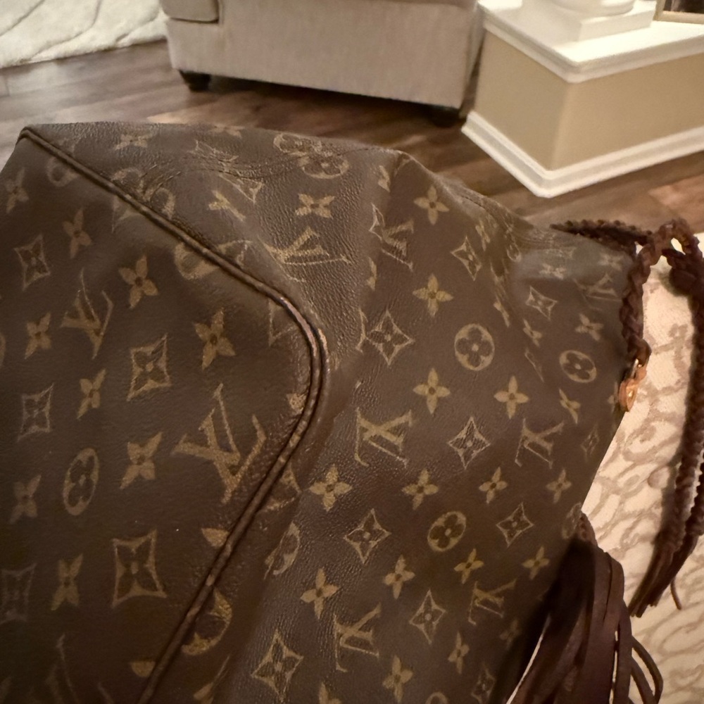 Louis Vuitton Brown Tote with Fringe and Scarf - Picture 15 of 16